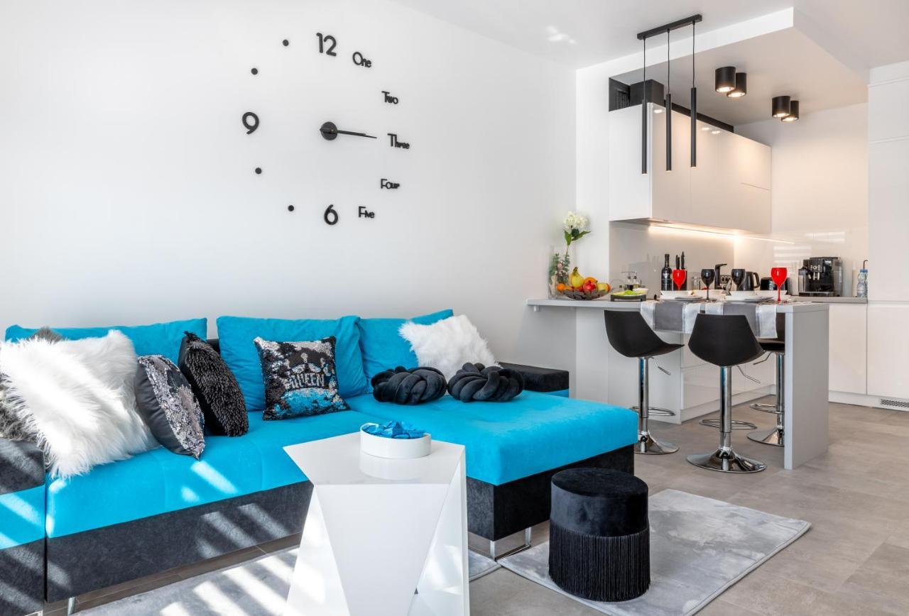 Leo Apartament Delux Ustrzyki Dolne Esterno foto
