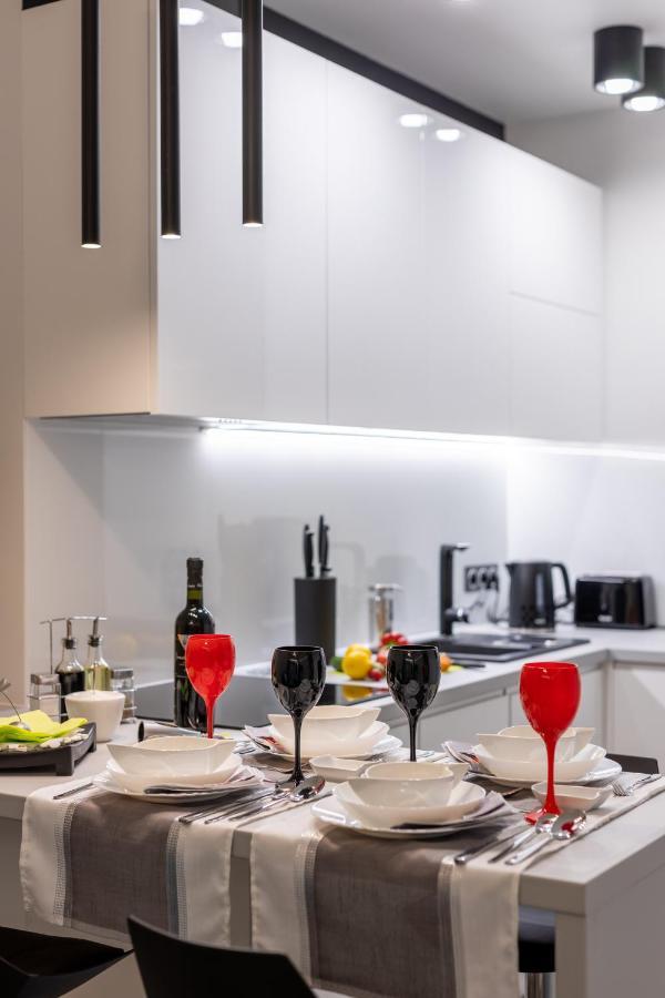Leo Apartament Delux Ustrzyki Dolne Esterno foto