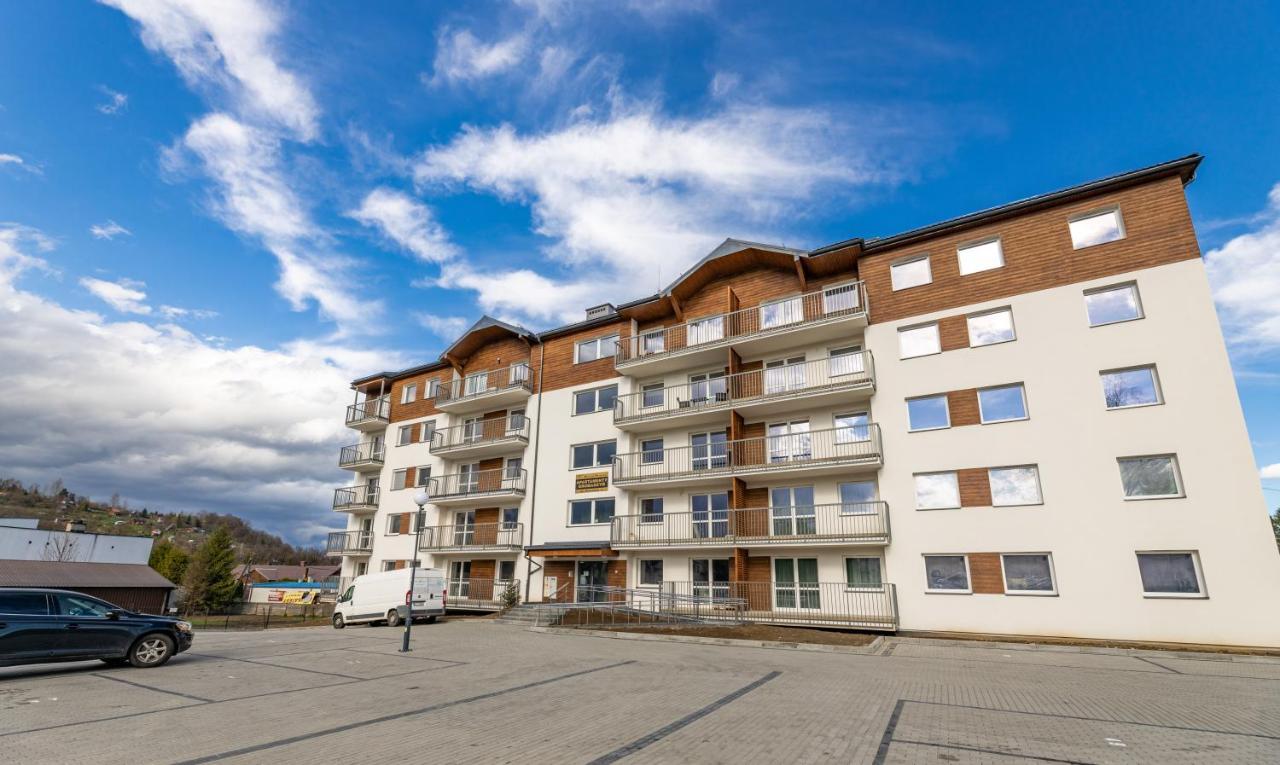 Leo Apartament Delux Ustrzyki Dolne Esterno foto