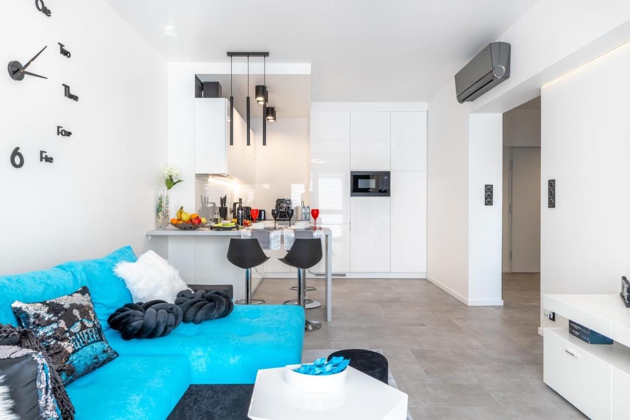 Leo Apartament Delux Ustrzyki Dolne Esterno foto