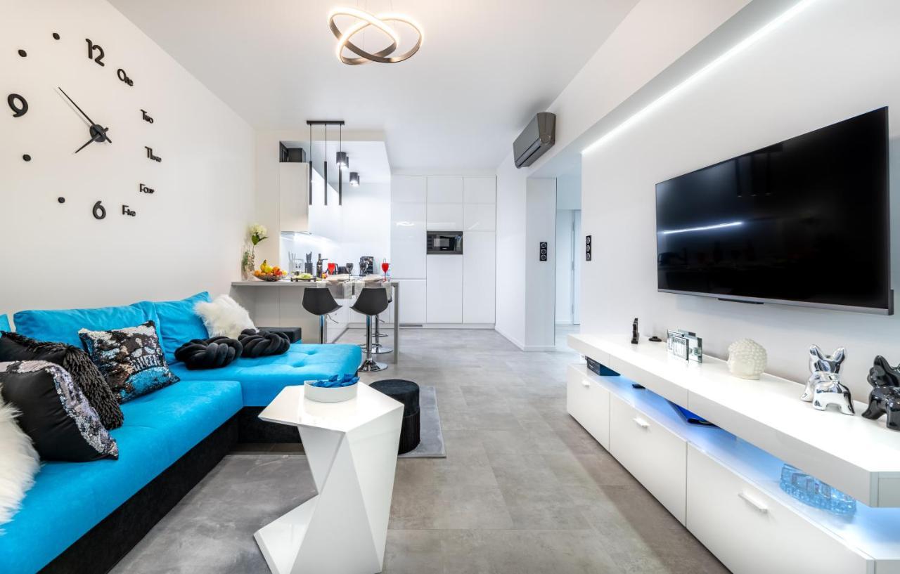 Leo Apartament Delux Ustrzyki Dolne Esterno foto