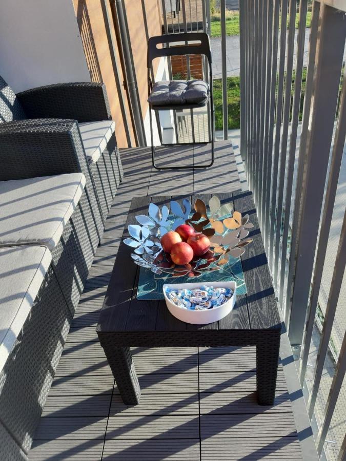 Leo Apartament Delux Ustrzyki Dolne Esterno foto